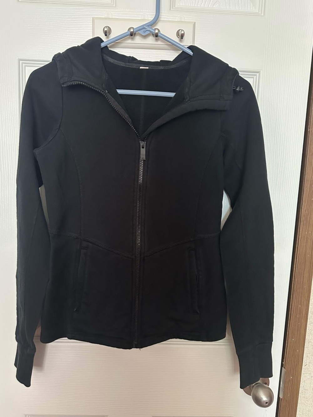 ALO Yoga Black Hooded Zip-Up Jacket